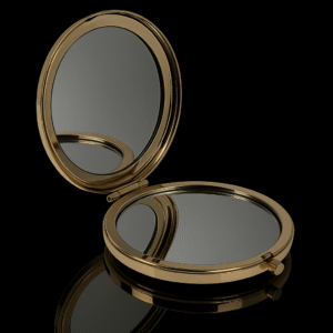 e miroir compact double face personnalisé avec votre logo, l’accessoire parfait pour conjuguer esthétique et utilité.